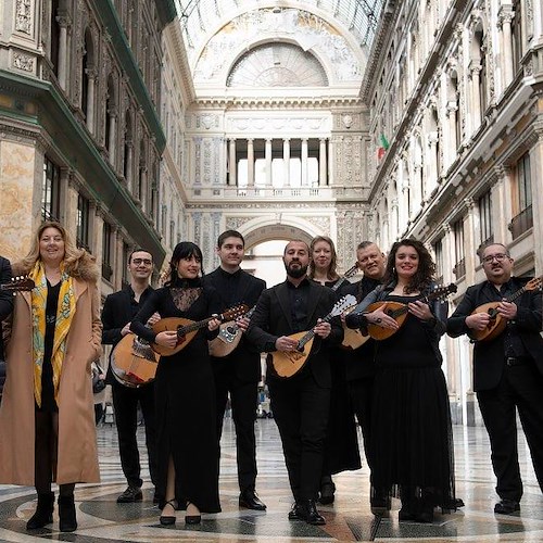 "Serenata Luntana", ad Amalfi ritorna il Concerto al tramonto. Protagonista l'Accademia Mandolinistica Napoletana