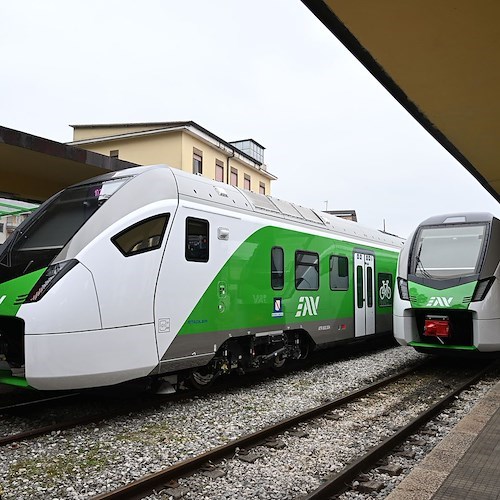 Sette nuovi treni e risparmio di energia elettrica sulla linea Napoli-Piedimonte Matese