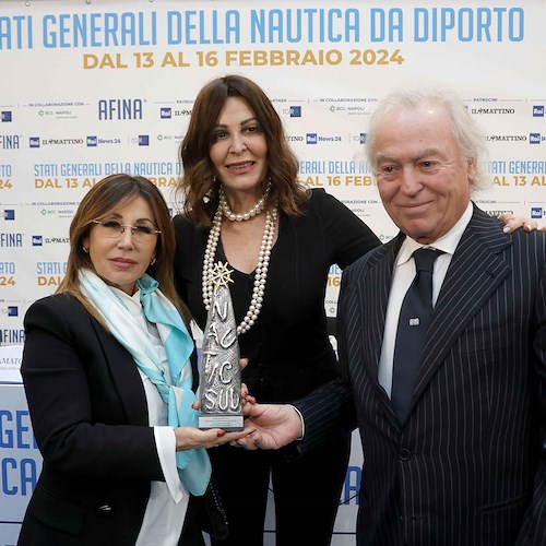 SGN a Napoli, la ministra del Turismo Santanchè promuove la nautica da diporto