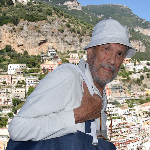 Si è spento Massimo Capodanno, Positano e la Costa d'Amalfi dicono addio all'amato fotoreporter