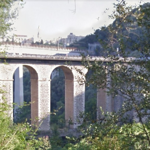 Si lancia dal Ponte di Seiano: morto Luigi De Stefano di Sant'Antonio Abate. Proclamato lutto cittadino 