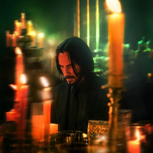 Si spacciano per l'attore Keanu Reeves e rubano 20mila euro a 60enne, la truffa a Siena 