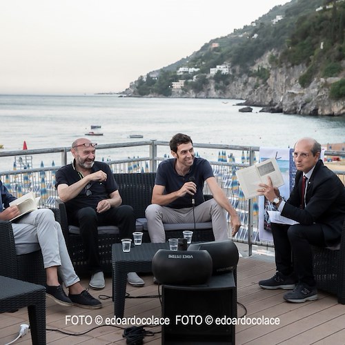 «Siamo pronti a far ripartire la Cultura in Costa d'Amalfi»: Bottone annuncia il ritorno della "Festa del Libro in Mediterraneo"