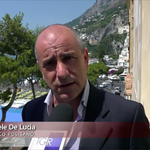 Sindaco De Lucia ai microfoni del Tg2 su territorio e viabilità: “Oggi è un nuovo giorno per la Costa d’Amalfi”