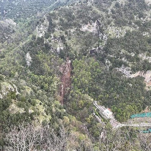 Sopralluogo su Valle delle Ferriere dopo frana, Sindaco di Scala e Genio Civile: «Necessario intervenire senza alcun indugio»