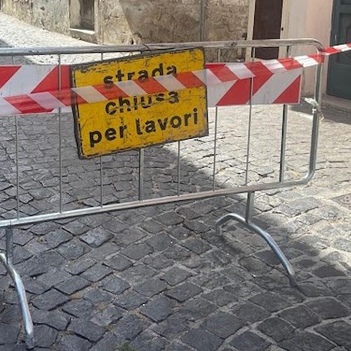 Strada chiusa per lavori