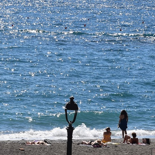 Spiagge libere, in Campania sono appena il 30%: la denuncia di Legambiente 