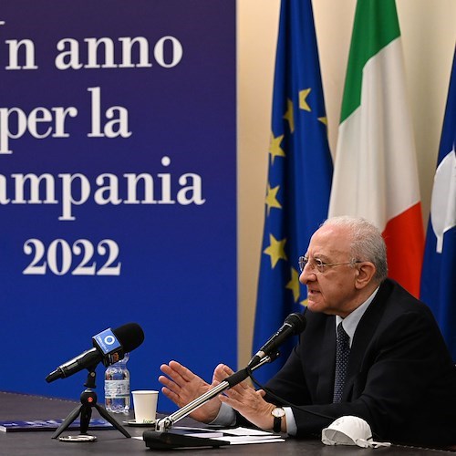 «Stop alle violenze in Iran»: l'appello di De Luca al Governo