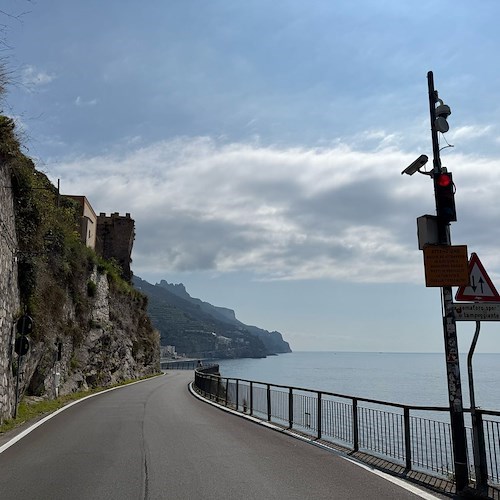 Strada Statale 163 Amalfitana, tra Maiori e Minori<br />&copy; Massimiliano D'Uva