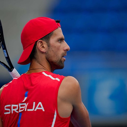 Tennis, Djokovic è malato: «Sono senza energie, non si tratta di Covid»