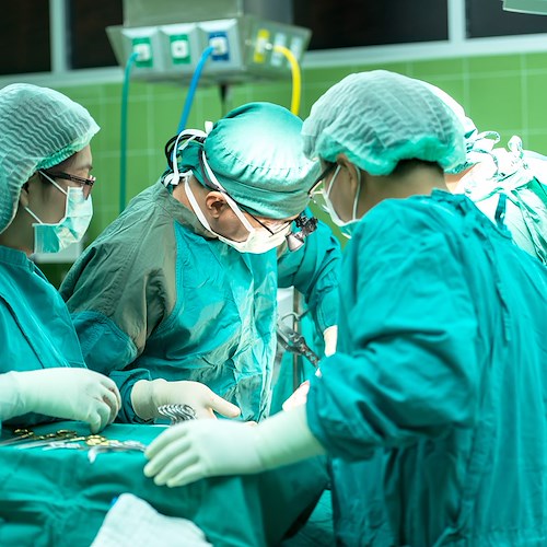 Torino: neonato morto in sala operatoria, recisa per errore l'aorta. Nove indagati 
