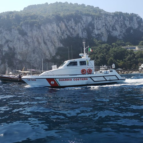 Tragedia a Capri, uomo muore per infarto a bordo di una motonave da carico