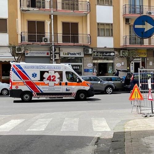 Tragedia a Salerno, uomo cade dal terzo piano e perde la vita 