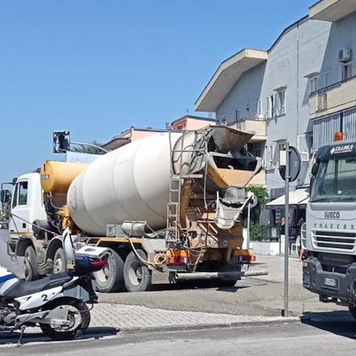 Tragedia a Scafati, ciclista travolto e ucciso da una betoniera