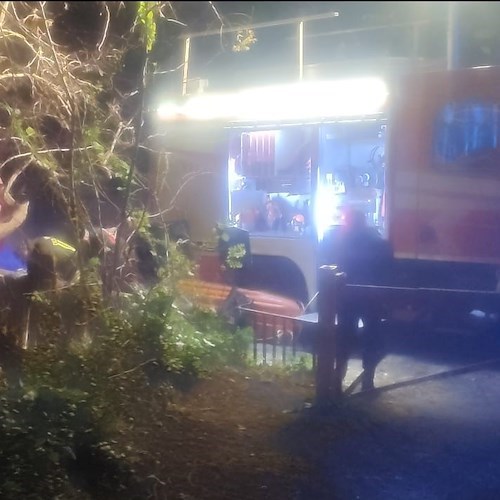 Tragedia sfiorata a Maiori, anziano precipita dalla Statale Amalfitana: trasferito in ospedale<br />&copy; Il Vescovado