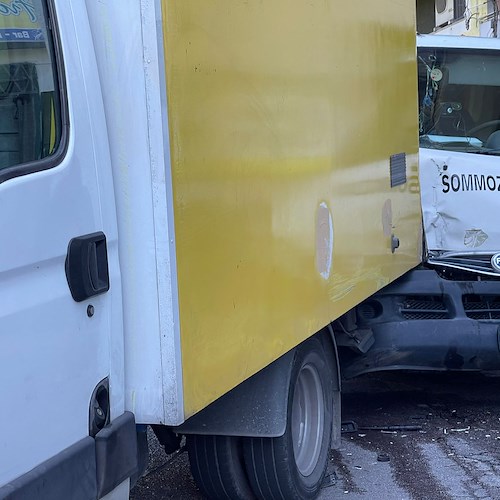 Tramonti: incidente a Pucara tra due mezzi pesanti, uomo trasferito a Castiglione /FOTO