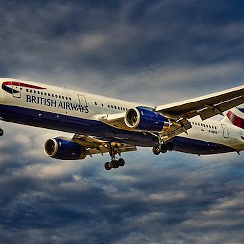Trasporto aereo, British Airways continua a ridurre i suoi voli