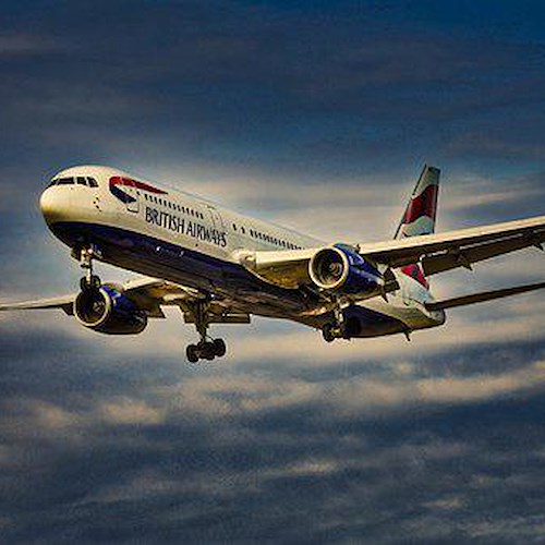 Trasporto aereo, British Airways continua a ridurre i suoi voli