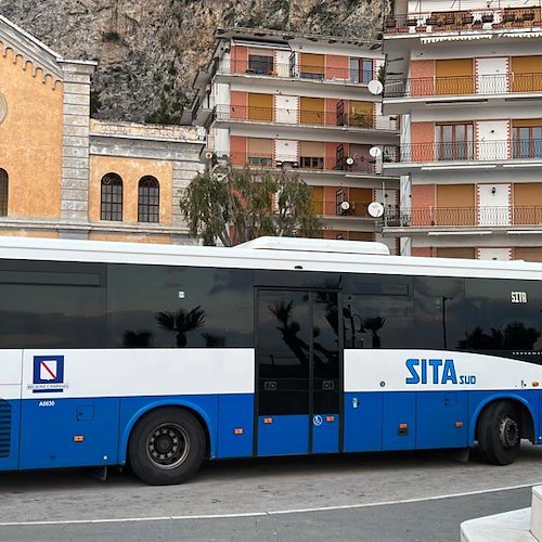 Trasporto pubblico carente in Costa d’Amalfi: Conferenza dei Sindaci scrive a De Luca e Cascone