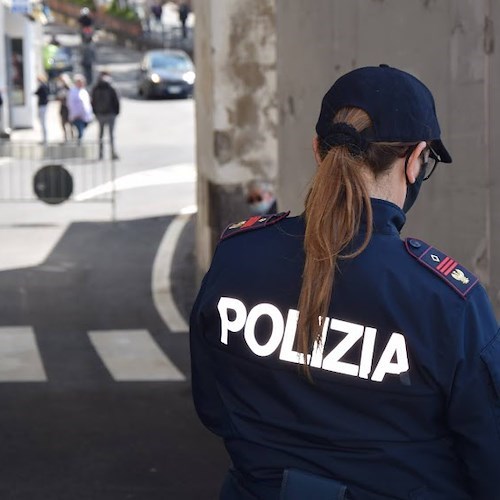 Truffe agli anziani, i consigli della Polizia di Stato alle famiglie: «I malintenzionati non vanno in vacanza»