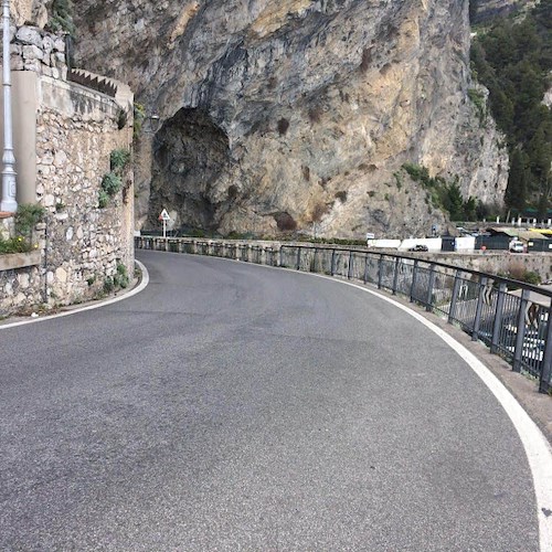 Tunnel Minori-Maiori, "Tuteliamo la Costiera Amalfitana" a De Luca: «Perché sprecare 18 milioni per un inutile buco?»
