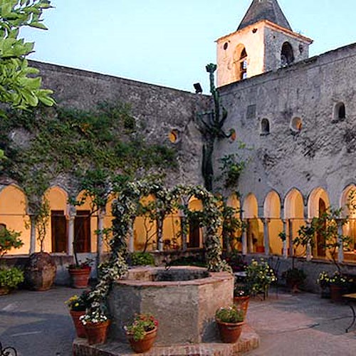 Turismo e ripartenza, ad Amalfi l'Hotel Luna riapre agli ospiti il 26 giugno