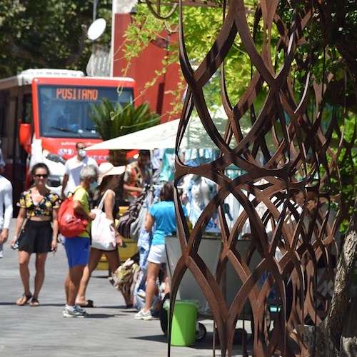 Turisti lasciati a piedi a Positano, l'indignazione di Rescigno (Fdl): «Figuraccia nazionale» 