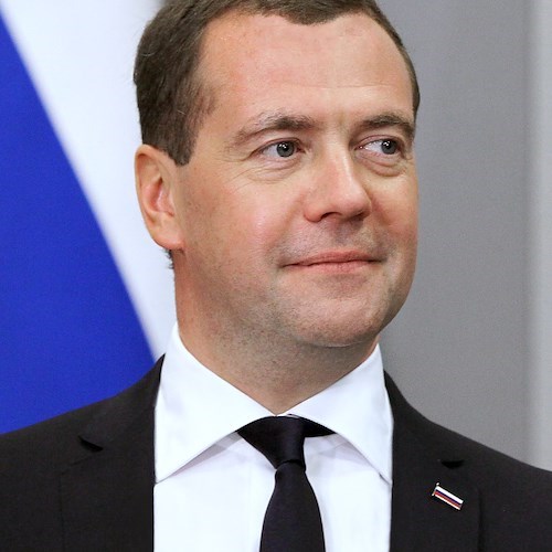 Ucraina, la minaccia di Medvedev: "Abbiamo diritto di usare armi nucleari"