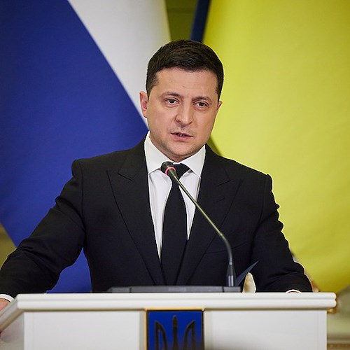 Ucraina nella Nato, Zelensky vuole accelerare mentre Mosca minaccia ritorsioni