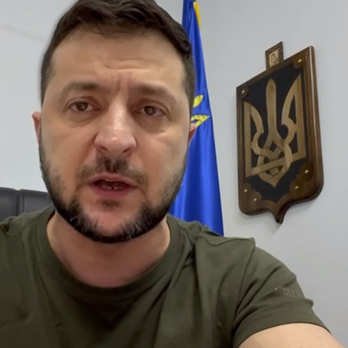 Ucraina, Zelensky apre sulla neutralità. Poi critica l'Occidente: «È senza coraggio»