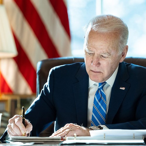 Usa, Joe Biden positivo al Covid: è in isolamento con sintomi lievi 
