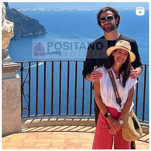 Vacanze in Costiera Amalfitana per Jared Padalecki e la moglie Genevieve