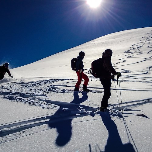 Valanga sulle Alpi francesi, 4 morti sul ghiacciaio Armancette