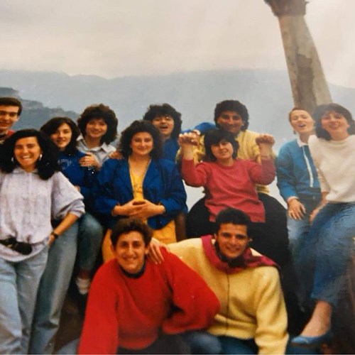 VB Istituto Tecnico per il turismo Flavio Gioia di Amalfi, 35 anni dopo la reunion da Sal De Riso