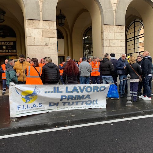 Vertenza lavoratori coop Salerno, l'appello della Filp Cisal: «Vengano assunti da Salerno Pulita, o il Sindaco si dimetta»