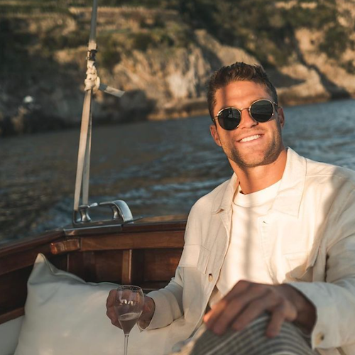 «Vi consiglio un giro in barca in Costa d'Amalfi», il giocatore di football Jake Ryan innamorato della Divina 