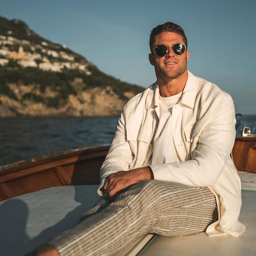«Vi consiglio un giro in barca in Costa d'Amalfi», il giocatore di football Jake Ryan innamorato della Divina 