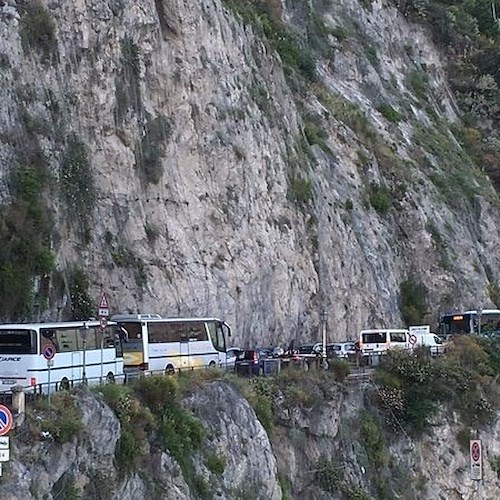 Viabilità e piano traffico in Costa d'Amalfi, dove eravamo rimasti? L'analisi di Carlo Cinque: "Con la scusa del Coronavirus si vuole rovinare il territorio"