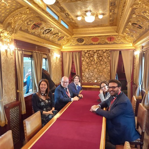 Viaggio istituzionale a Napoli alla scoperta di due eccellenze del Gruppo FS: l’impianto di manutenzione e il museo di Pietrarsa