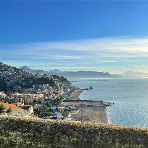 Vietri sul Mare: Sindaco De Simone chiude Villa comunale, piazze e spiagge per il weekend