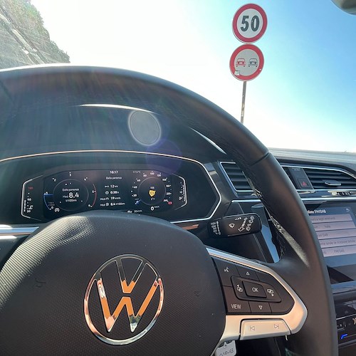Volkswagen Tiguan, il piacere di viaggiare con la famiglia... senza fretta /Foto