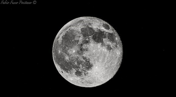 Positano, lo splendore della Superluna negli scatti di Fabio Fusco 