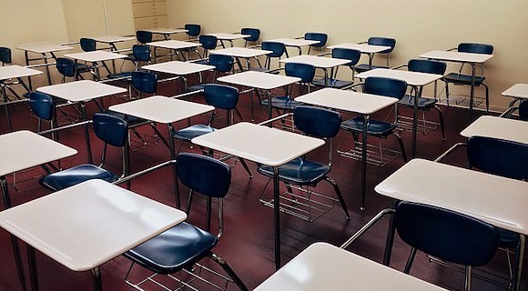 Ridimensionamento scolastico, il TAR dà ragione alla Regione Campania: no al taglio dei dirigenti imposto dal Ministero 