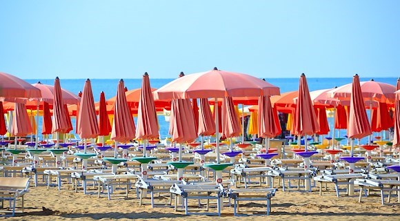 Tragedia al Lido degli Estensi: 16enne muore annegato dopo aver salvato due bagnanti