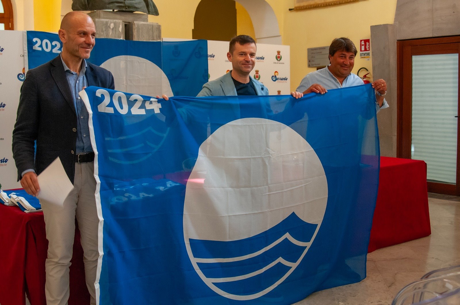 Positano Notizie - A Sorrento la cerimonia della Bandiera Blu 2024