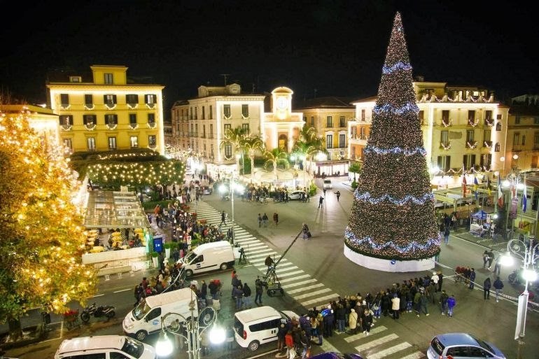 “M'Illumino d'Inverno”: a Sorrento il Natale è cinema, gastronomia e musica - Positano Notizie